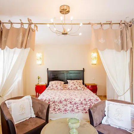 Le Moulin De Rudelle Hotel 3*