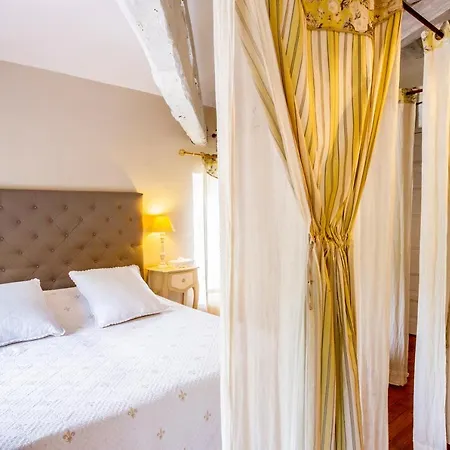 Le Moulin De Rudelle 3*