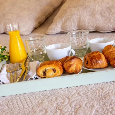 Le Moulin De Rudelle Hotel