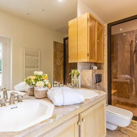 Le Moulin De Rudelle Hotel 3*