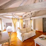 Le Moulin De Rudelle