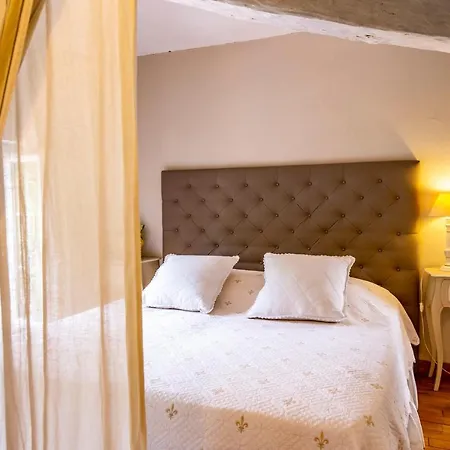 Отель Le Moulin De Rudelle 3*