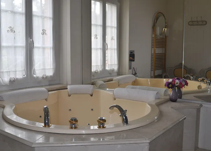 Hotel Le Moulin De Rudelle 3*