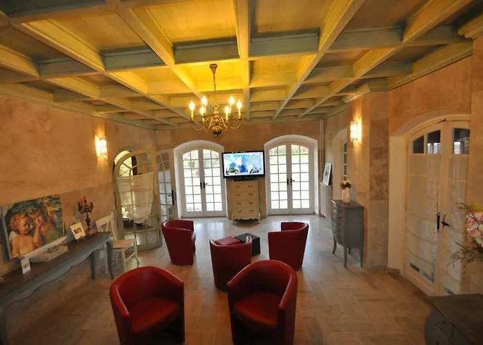 Hotel Le Moulin De Rudelle 3*