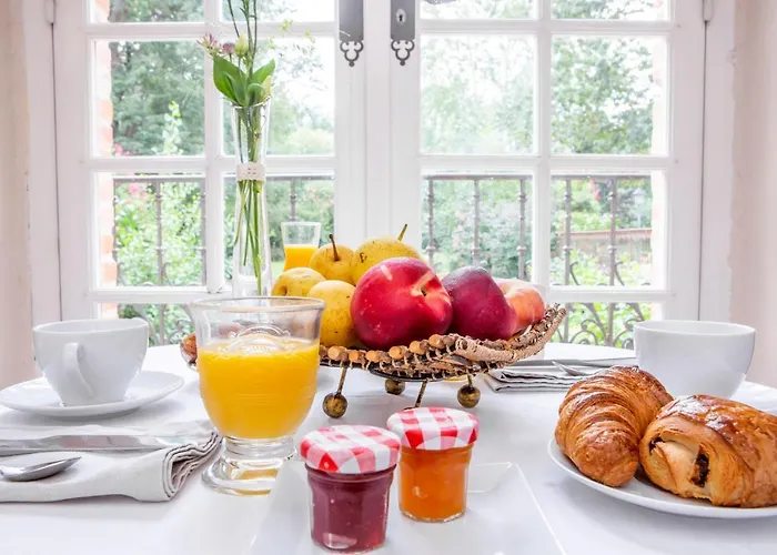 Le Moulin De Rudelle Hotel