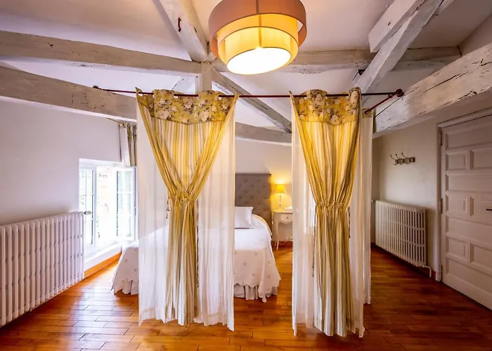 Le Moulin De Rudelle 3*